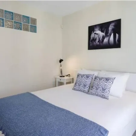 Canela Homes Apartment Barcelona